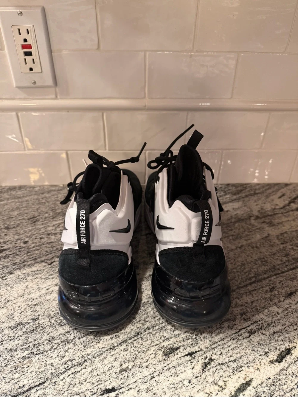 Men’s Nike Air Force 270 AH6772-006 Size 10 - Picture 4 of 10